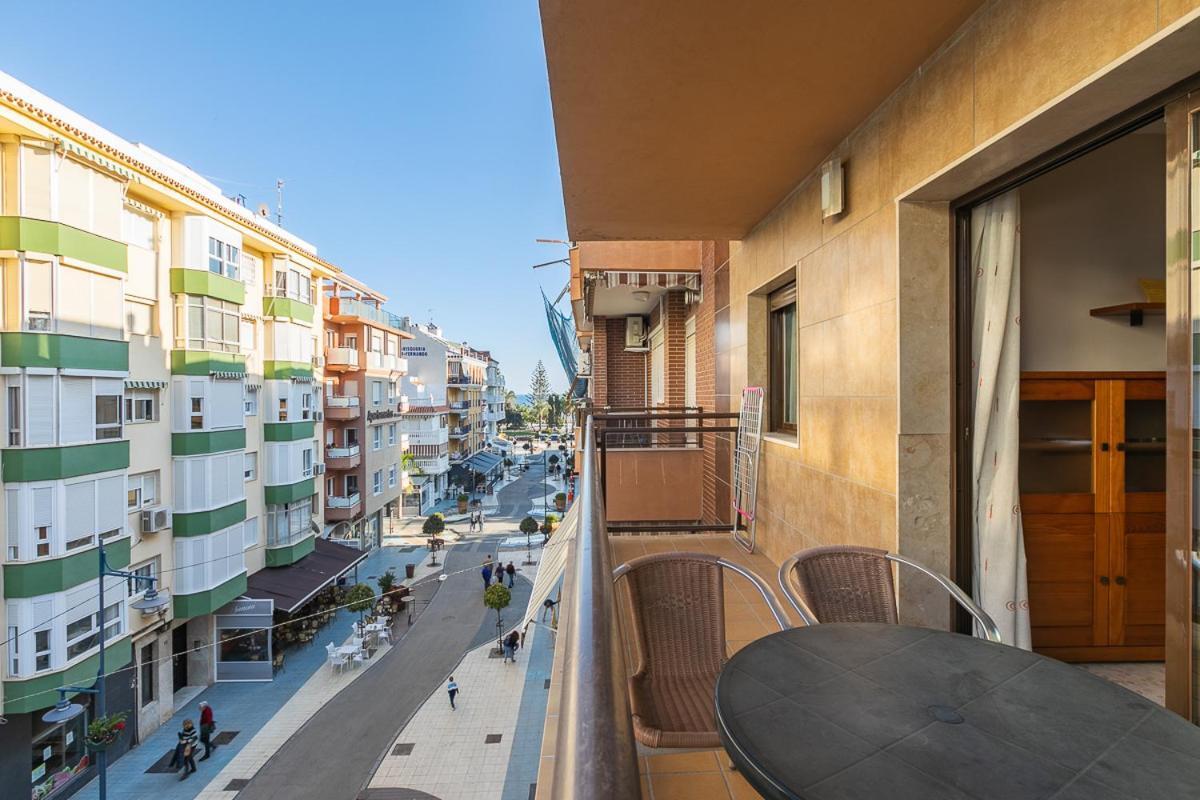 Apartamentos Guerrero Torre Del Mar Exterior photo